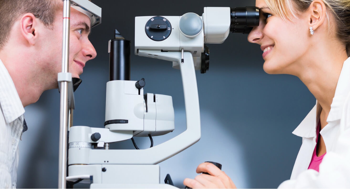 examen_femme&homme docteur-patient