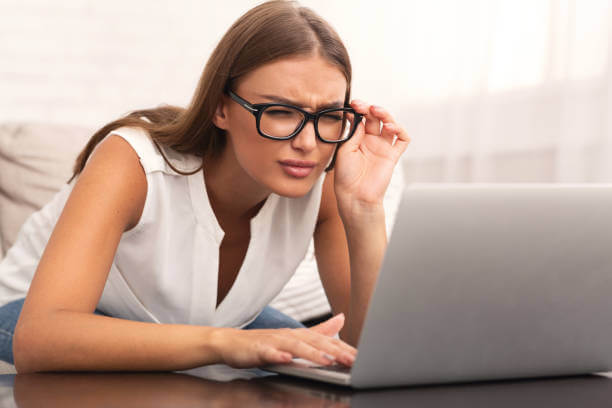 istockphoto-1178129056-612x612 femme-myope
